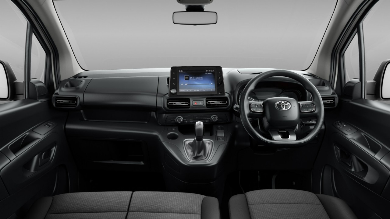 Toyota Proace City interior multimedia