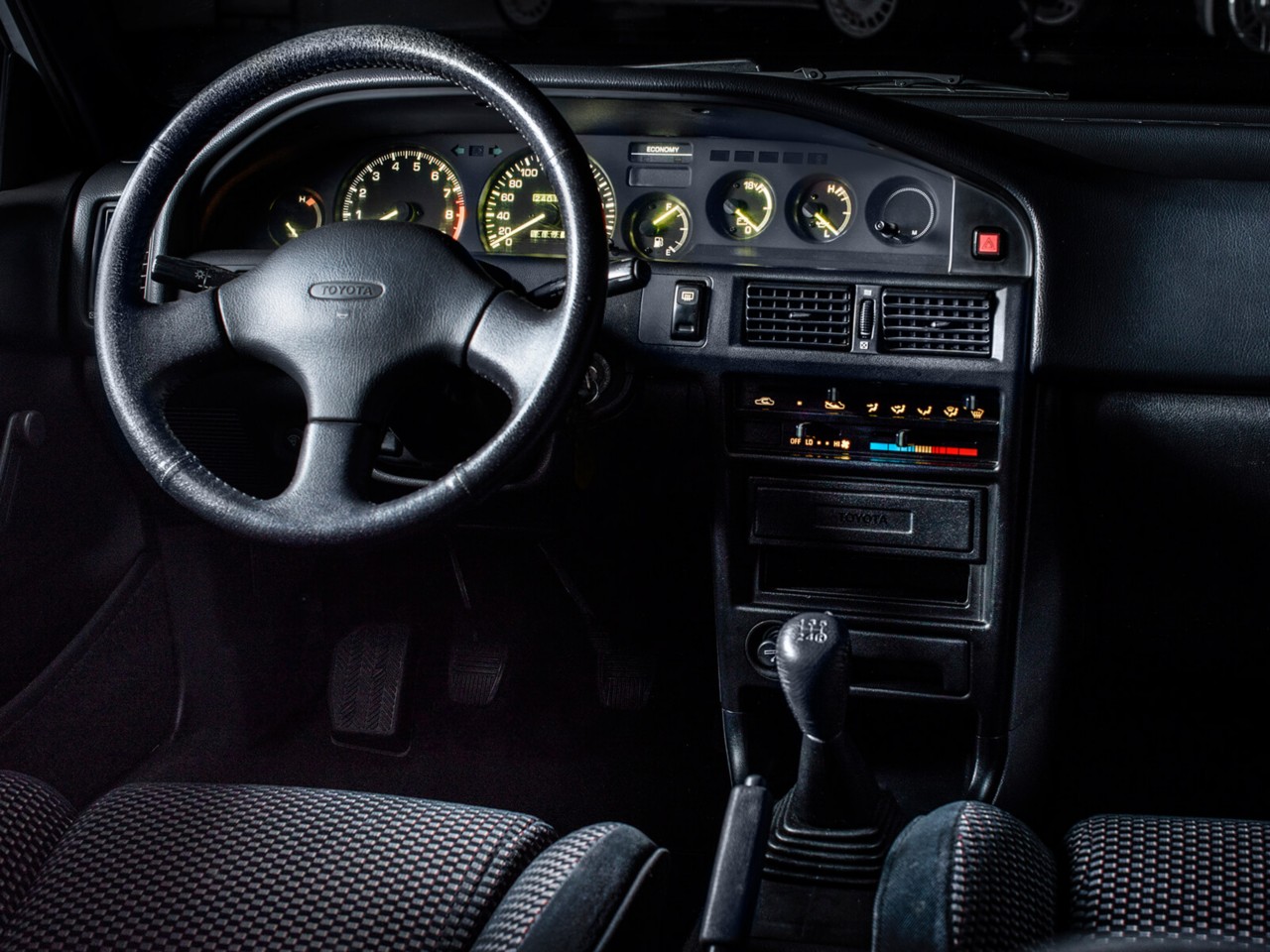 Toyota Corolla interior old style