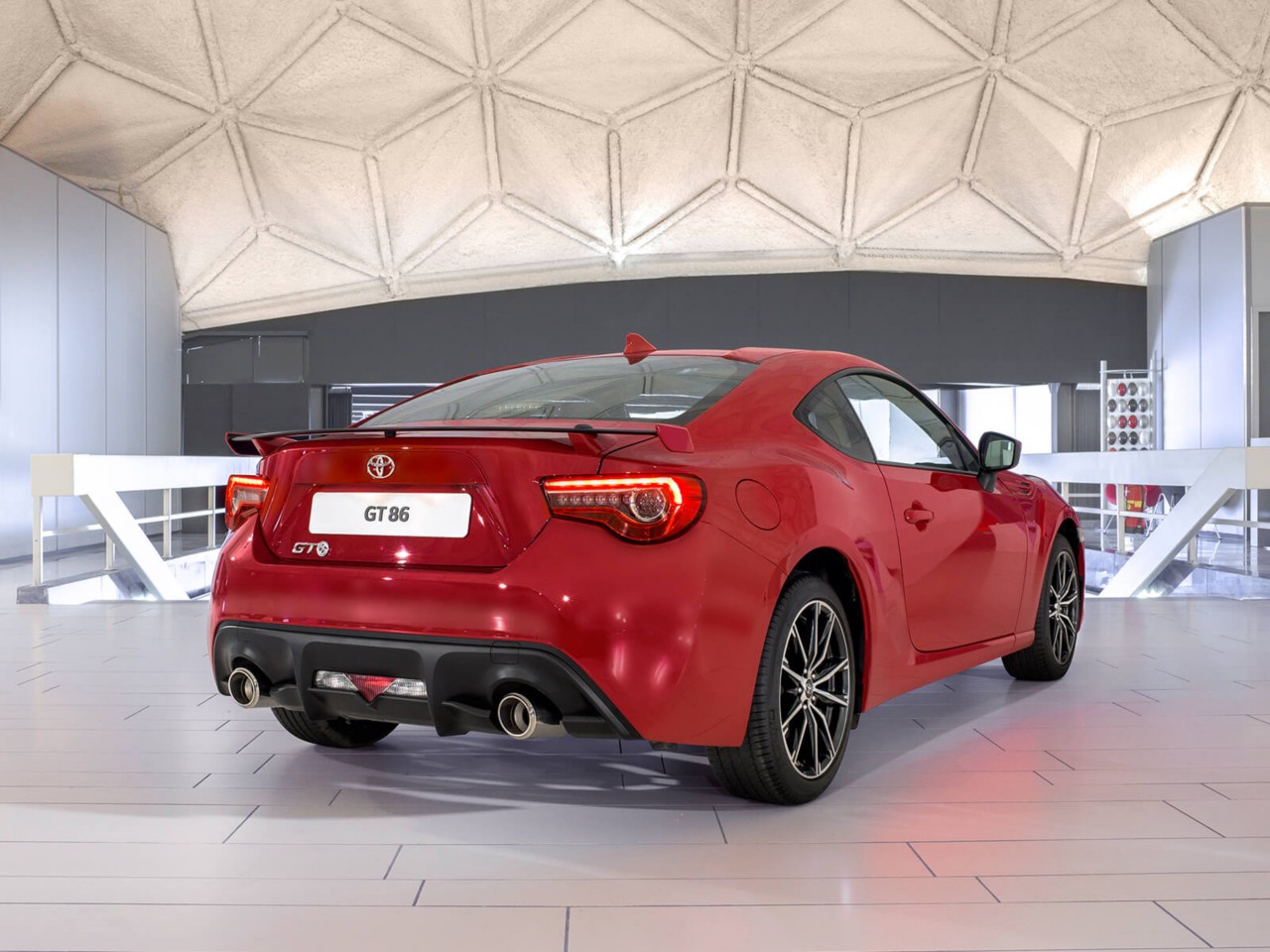 Toyota GT86 in red back angle