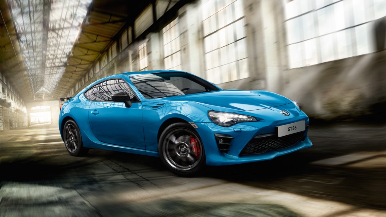 Blue Toyota GT86 driving