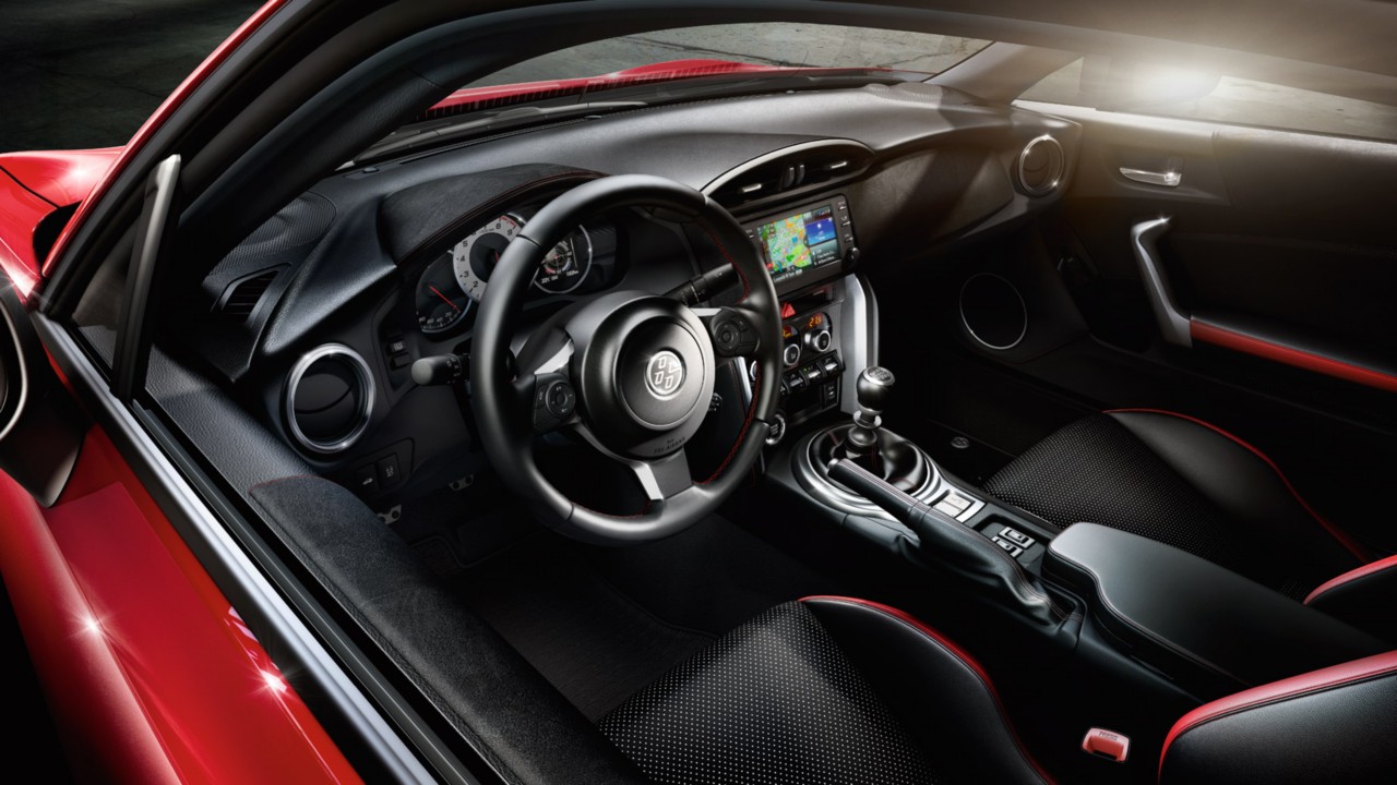 Toyota GT86 interior front