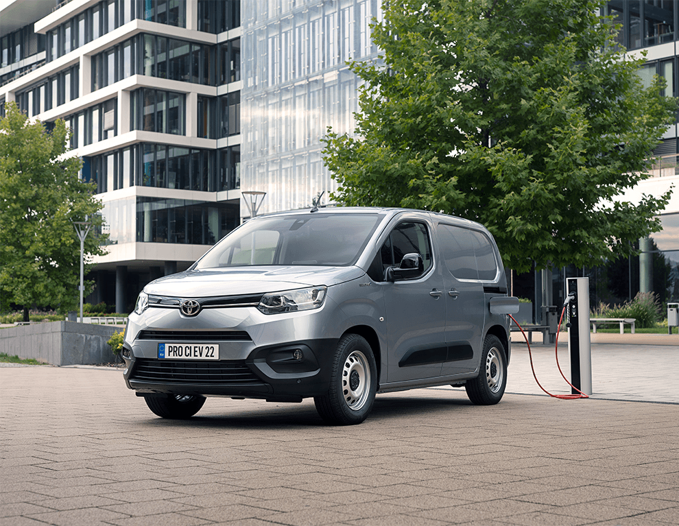 Toyota Proace City electric driving