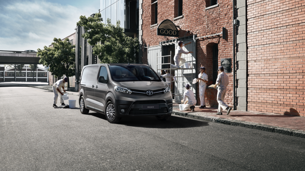Toyota Proace workers