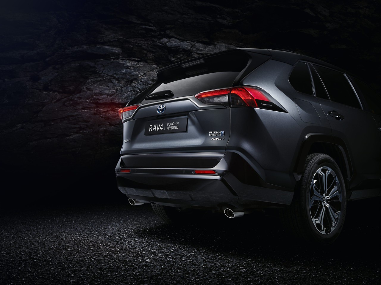 Plug-in Hybrid Electric Cars | PHEV | Toyota UK